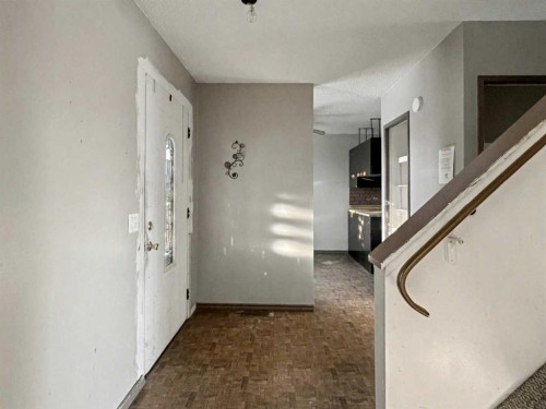 114 Bird Crescent, Fort Mcmurray, AB - Indoor Photo Showing Other Room