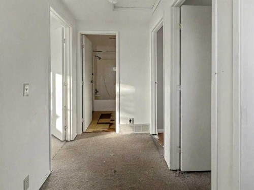 114 Bird Crescent, Fort Mcmurray, AB - Indoor Photo Showing Other Room