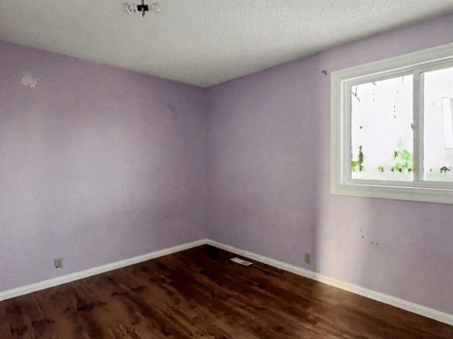 114 Bird Crescent, Fort Mcmurray, AB - Indoor Photo Showing Other Room
