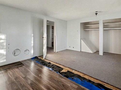 114 Bird Crescent, Fort Mcmurray, AB - Indoor Photo Showing Other Room