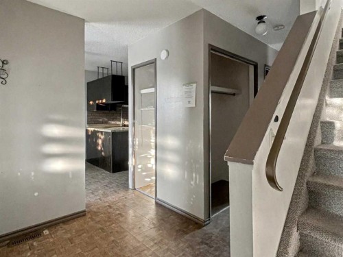 114 Bird Crescent, Fort Mcmurray, AB - Indoor Photo Showing Other Room