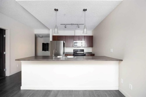 214-136C Sandpiper Road, Fort Mcmurray, AB - Indoor Photo Showing Kitchen With Double Sink