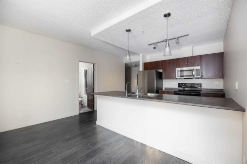 214-136C Sandpiper Road, Fort Mcmurray, AB - Indoor Photo Showing Kitchen