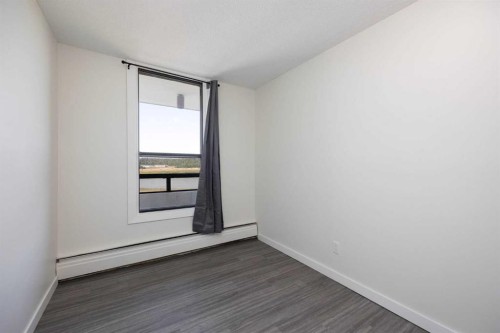 1102-13221 Macdonald Drive, Fort Mcmurray, AB - Indoor Photo Showing Other Room