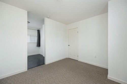 234 Laffont Way, Fort Mcmurray, AB - Indoor Photo Showing Other Room