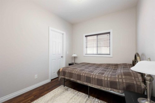 121 Gravelstone Way, Fort Mcmurray, AB - Indoor Photo Showing Bedroom