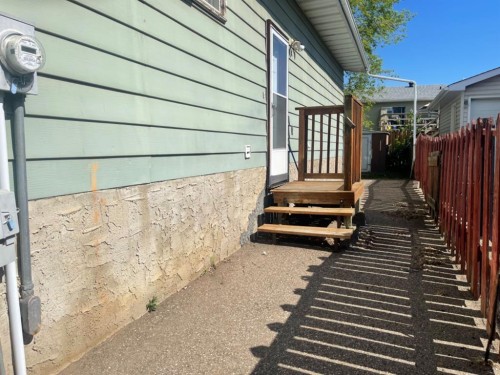 195 Eymundson Road, Fort Mcmurray, AB - Outdoor With Exterior