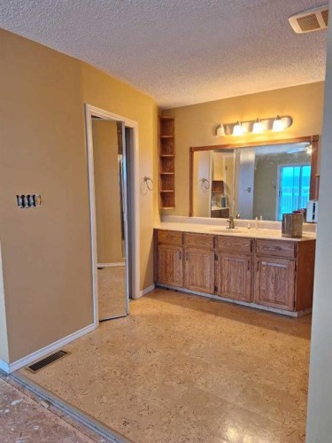 79 Lakeview Crescent, Lac La Biche, AB - Indoor Photo Showing Other Room