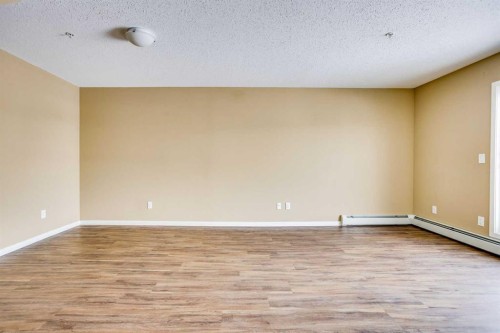 217-201 Abasand Drive, Fort Mcmurray, AB - Indoor Photo Showing Other Room
