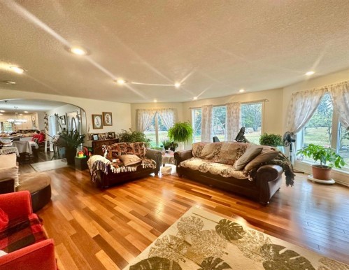 13164 Lakeland Drive, Lac La Biche, AB - Indoor Photo Showing Living Room