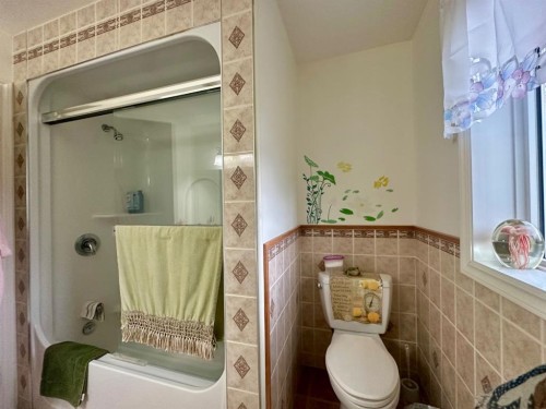 13164 Lakeland Drive, Lac La Biche, AB - Indoor Photo Showing Bathroom