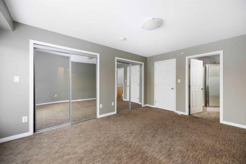 5107-200 Lougheed Drive, Fort Mcmurray, AB - Indoor Photo Showing Other Room