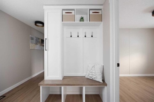 137 Mitchell Drive, Fort Mcmurray, AB - Indoor Photo Showing Other Room