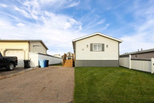 137 Mitchell Drive, Fort Mcmurray, AB - Outdoor