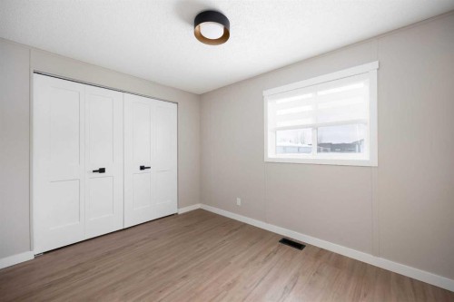 137 Mitchell Drive, Fort Mcmurray, AB - Indoor Photo Showing Other Room