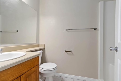 104 Philpott Bay, Fort Mcmurray, AB - Indoor Photo Showing Bathroom