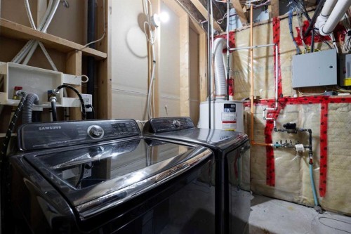 153 Leitner Gate, Fort Mcmurray, AB - Indoor Photo Showing Laundry Room