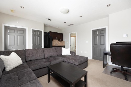 193 Sandstone Lane, Fort Mcmurray, AB - Indoor Photo Showing Living Room