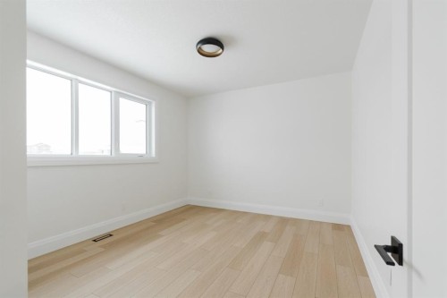 268 Beaverglen Close, Fort Mcmurray, AB - Indoor Photo Showing Other Room