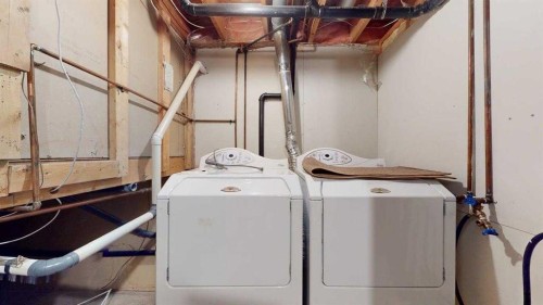 195 Becker Crescent, Fort Mcmurray, AB - Indoor Photo Showing Laundry Room