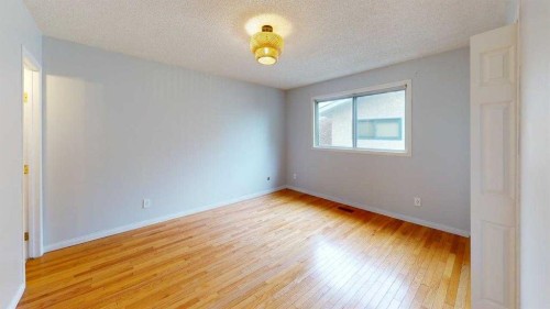 195 Becker Crescent, Fort Mcmurray, AB - Indoor Photo Showing Other Room