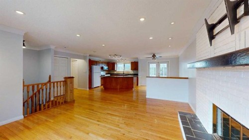 195 Becker Crescent, Fort Mcmurray, AB - Indoor Photo Showing Other Room