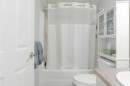 160 Grandview Crescent, Fort Mcmurray, AB  - Indoor Photo Showing Bathroom 