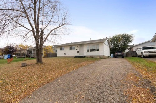 136 Beaumont Crescent, Fort Mcmurray, AB - Outdoor