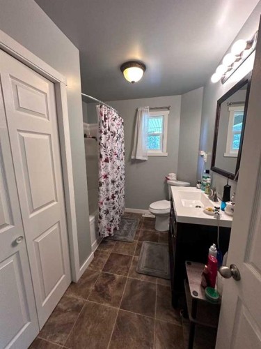 101 15249 Twp Rd 665A, Rural Lac La Biche County, AB - Indoor Photo Showing Bathroom