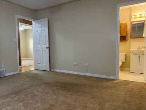 220 Boisvert Place, Fort Mcmurray, AB - Indoor Photo Showing Other Room
