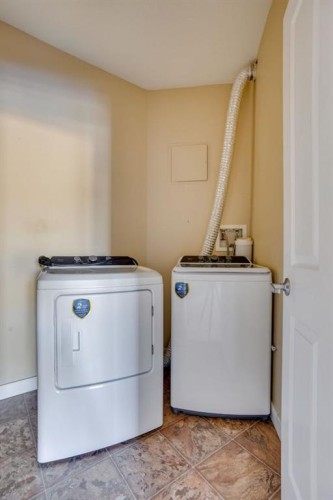 206-108 Denholm Street, Fort Mcmurray, AB - Indoor Photo Showing Laundry Room