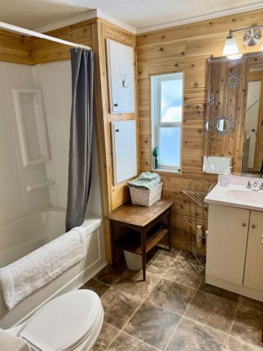 7 Deer Meadows, Lac La Biche, AB 