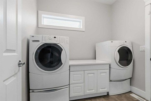 129 Crown Creek Lane, Fort Mcmurray, AB - Indoor Photo Showing Laundry Room