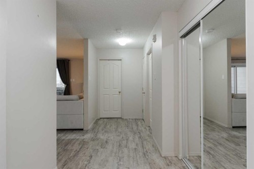 337-200 Richard Street, Fort Mcmurray, AB - Indoor Photo Showing Other Room