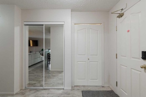 337-200 Richard Street, Fort Mcmurray, AB - Indoor Photo Showing Other Room