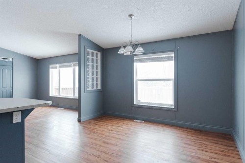 101 Balsam Way, Fort Mcmurray, AB - Indoor Photo Showing Other Room