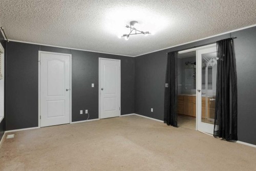 101 Balsam Way, Fort Mcmurray, AB - Indoor Photo Showing Other Room