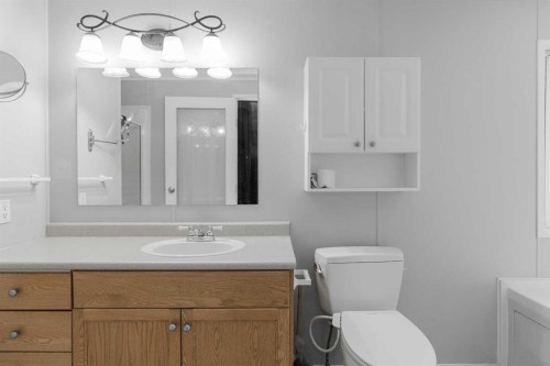 101 Balsam Way, Fort Mcmurray, AB - Indoor Photo Showing Bathroom