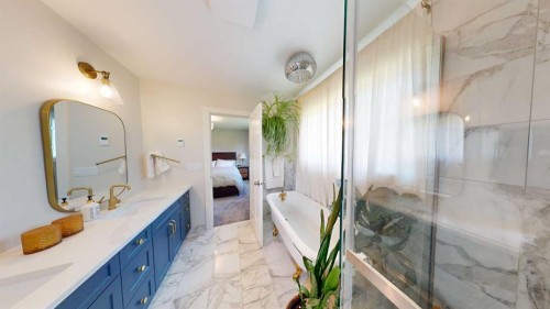 66580 Twp Rd 162, Plamondon, AB - Indoor Photo Showing Bathroom