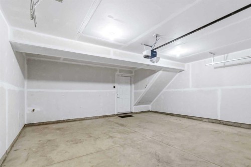 53-401 Athabasca Avenue, Fort Mcmurray, AB - Indoor Photo Showing Garage