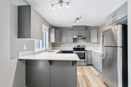53-401 Athabasca Avenue, Fort Mcmurray, AB - Indoor Photo Showing Kitchen With Upgraded Kitchen