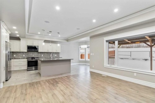 178 Prospect Drive, Fort Mcmurray, AB - Indoor Photo Showing Kitchen With Upgraded Kitchen