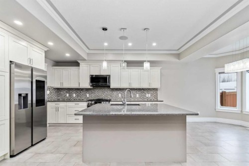 178 Prospect Drive, Fort Mcmurray, AB - Indoor Photo Showing Kitchen With Upgraded Kitchen