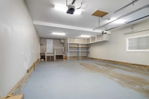 178 Prospect Drive, Fort Mcmurray, AB - Indoor Photo Showing Garage