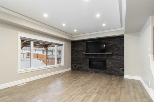 178 Prospect Drive, Fort Mcmurray, AB - Indoor Photo Showing Living Room With Fireplace