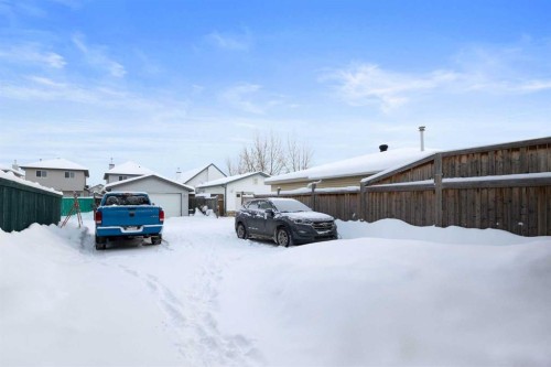 145 Laurier Road, Fort Mcmurray, AB - Outdoor