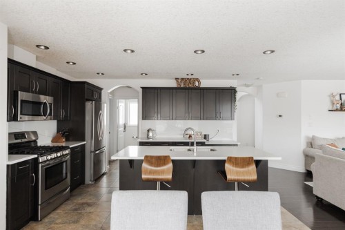 149 Magpie Street, Fort Mcmurray, AB - Indoor Photo Showing Kitchen With Stainless Steel Kitchen With Upgraded Kitchen