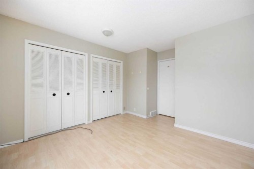 204 Tundra Drive, Fort Mcmurray, AB - Indoor Photo Showing Other Room