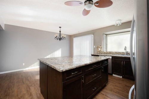 189 Ross Haven Drive, Fort Mcmurray, AB - Indoor Photo Showing Kitchen