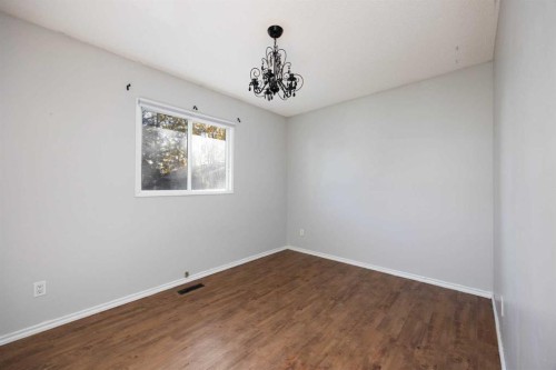 189 Ross Haven Drive, Fort Mcmurray, AB - Indoor Photo Showing Other Room